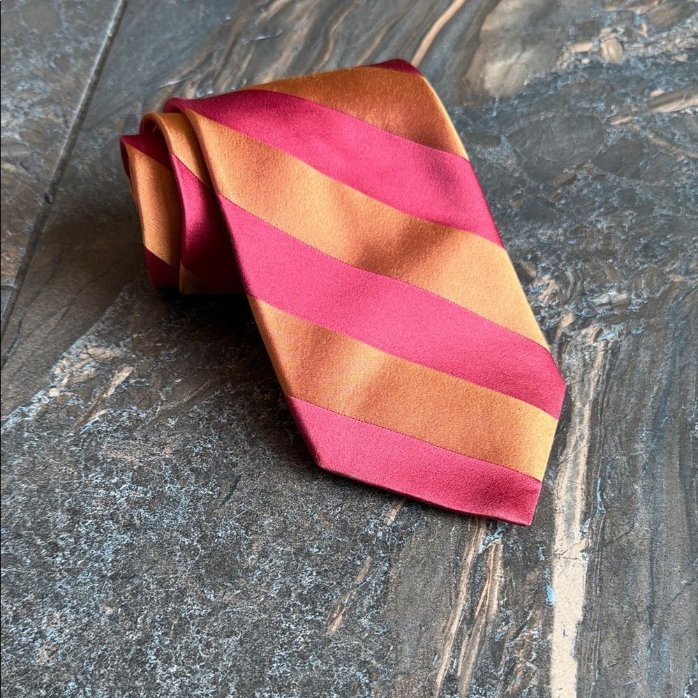 TED BAKER LONDON BURNT ORANGE/RED STRIPED DESIGNER TIE - 100% IMPORTED SILK